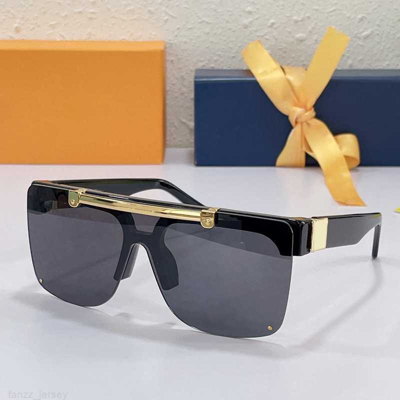 Square Sunglasses for Women Men Pilot Sun glasses fashion Metal Goggle Gradient high quality Designer fashion can be flipped Female UV400for man woman
Square Sunglasses for Women Men Pilot Sun glasses fashion Metal Goggle Gradient high quality Designer fashion can be flipped Female UV400for man woman