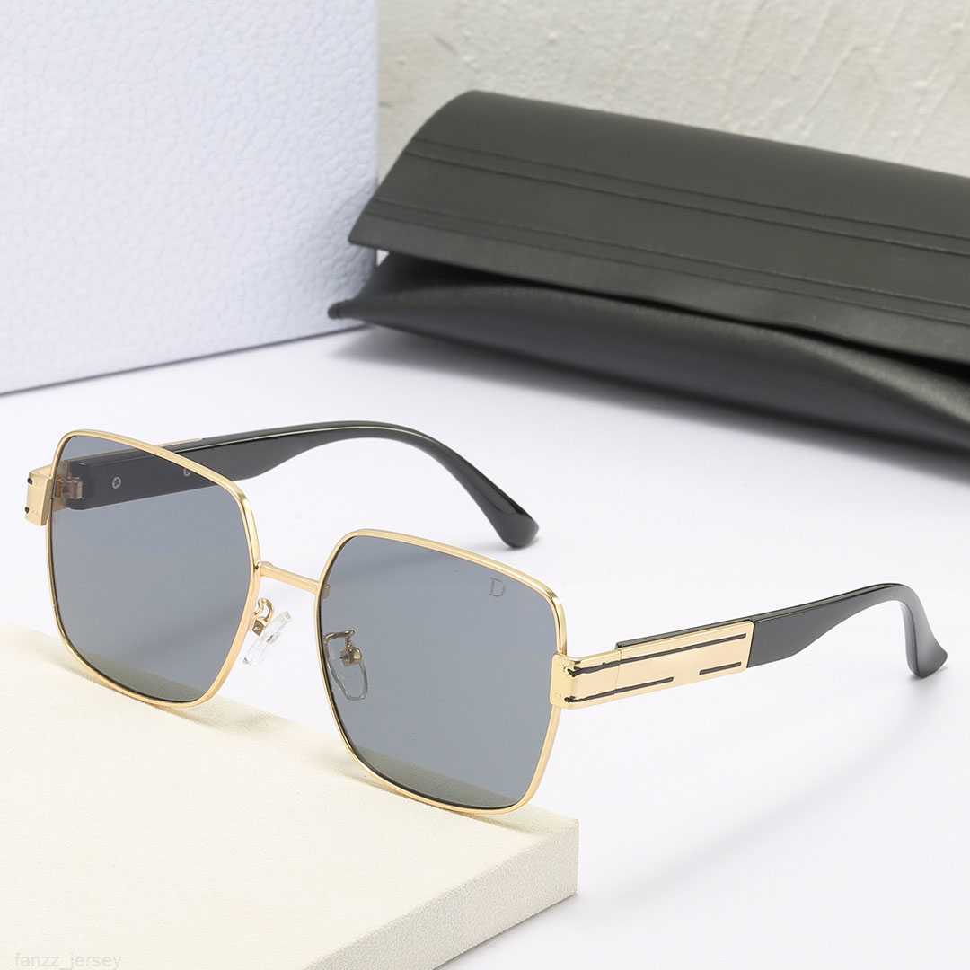 Summer Designer Sunglasses Fashion Beach Sunglasses 7 Colors Glasses for Mens Women Good Qualityfor man woman
Summer Designer Sunglasses Fashion Beach Sunglasses 7 Colors Glasses for Mens Women Good Qualityfor man woman