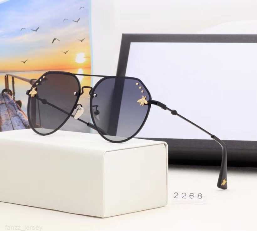 2022 Brand design Sunglasses women men designer Good Quality Fashion metal Oversized sun glasses vintage female male UV400for man woman
2022 Brand design Sunglasses women men designer Good Quality Fashion metal Oversized sun glasses vintage female male UV400for man woman