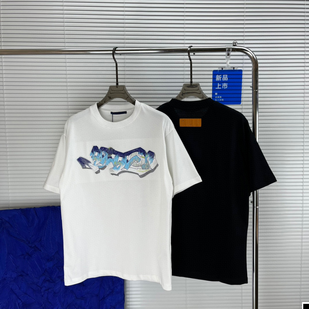 22SS Designer Letter Printed T Shirts Tee Sweatshirt Fashion High Street Short Sleeves Summer Casual T-Shirt Breathable Men Women Crew Neck Tees Dresses fo Wome 15-082, Black
22SS Designer Letter Printed T Shirts Tee Sweatshirt Fashion High Street Short Sleeves Summer Casual T-Shirt Breathable Men Women Crew Neck Tees Dresses fo Wome 15-082, Black