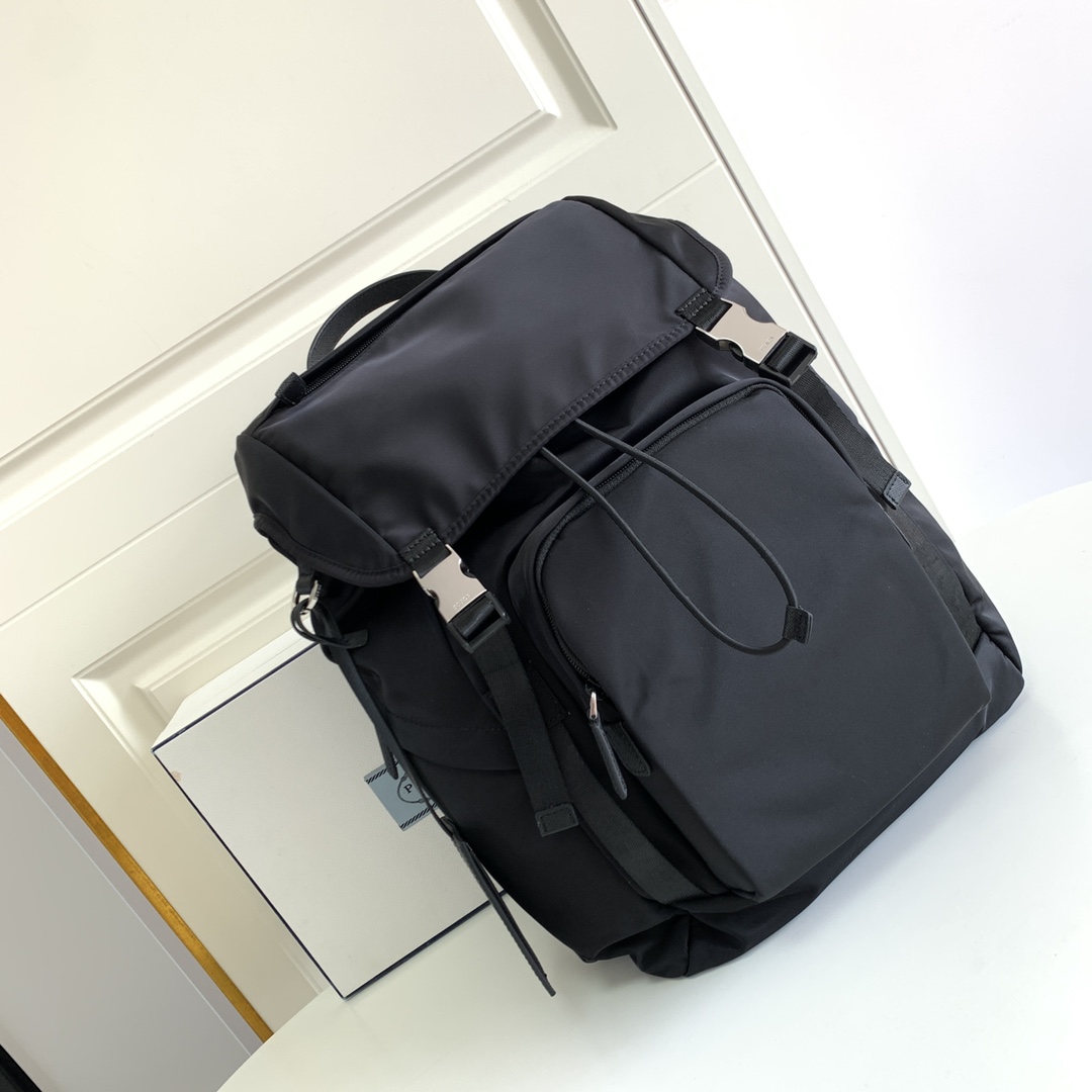 Prad2022 backpacks sports Outdoor pack designer fashion OOTD ReNylon travel bag luggage, Gift tshirt
Prad2022 backpacks sports Outdoor pack designer fashion OOTD ReNylon travel bag luggage, Gift tshirt
