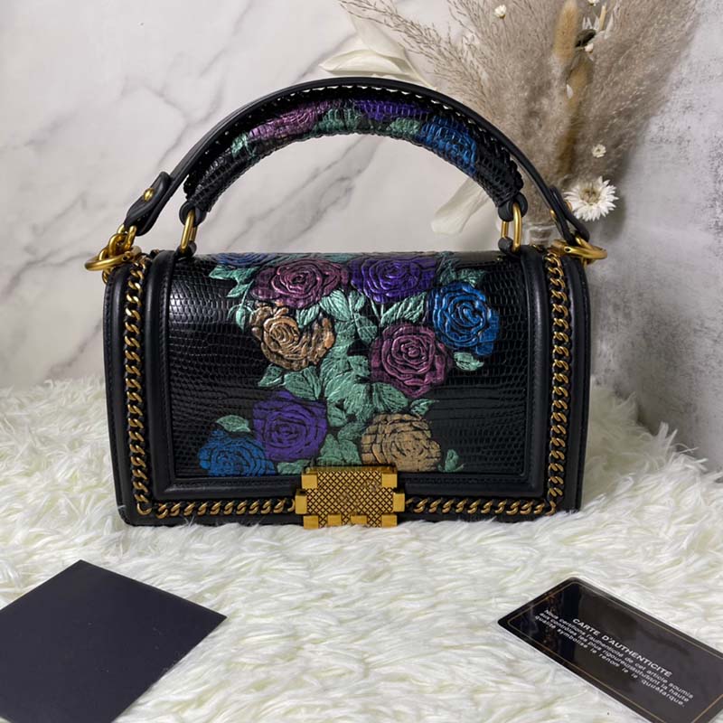 AAAAA Luxury Shoulder Bag Crossbody Bags with Floral and Animal Print Fashion Women Designer Handbags Totes Leather Solid Color Ladies Messenger Purses Artwork, Black1
AAAAA Luxury Shoulder Bag Crossbody Bags with Floral and Animal Print Fashion Women Designer Handbags Totes Leather Solid Color Ladies Messenger Purses Artwork, Black1