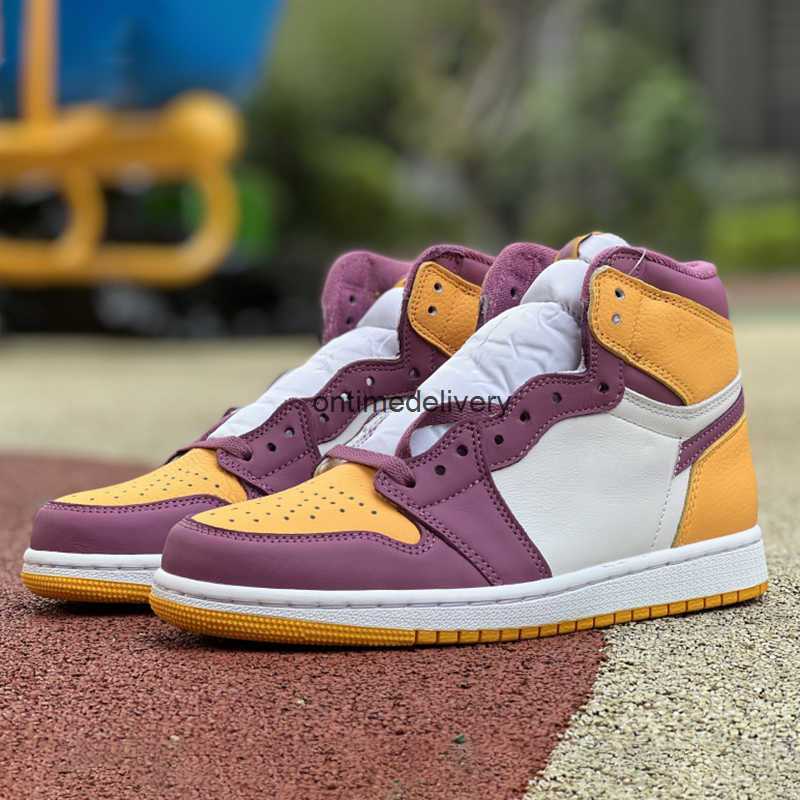 Mens 1s Original High OG 1 Basketball Shoes Hyper Royal University lakerss Brotherhood Top A quality jumpman White purple yellow Bred toe, #1
Mens 1s Original High OG 1 Basketball Shoes Hyper Royal University lakerss Brotherhood Top A quality jumpman White purple yellow Bred toe, #1