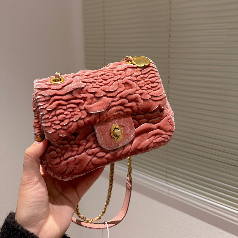 Channel Flap Shoulder Crossbody Hobo Purse Bag with Gold Metal Chain Most Expensive Handbag Velvet Camellia Floral Fashion Bag