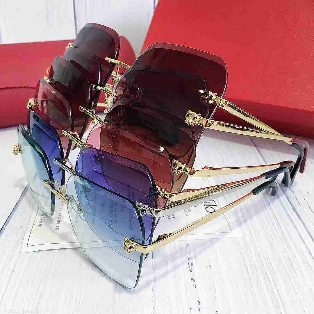 Women Fashion Brand Sunglasses Womens Luxury Designer Sunglasse Outdoor Beach Borderless Vintage glasses UV Protection Top Qualityfor man woman
Women Fashion Brand Sunglasses Womens Luxury Designer Sunglasse Outdoor Beach Borderless Vintage glasses UV Protection Top Qualityfor man woman