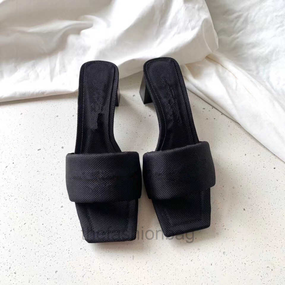 Luxuryslides sandals Designer heels womens square heel concise high women designers slippers sandal girl antiskid simple size 8.5 diamond fashion, Style 3
Luxuryslides sandals Designer heels womens square heel concise high women designers slippers sandal girl antiskid simple size 8.5 diamond fashion, Style 3