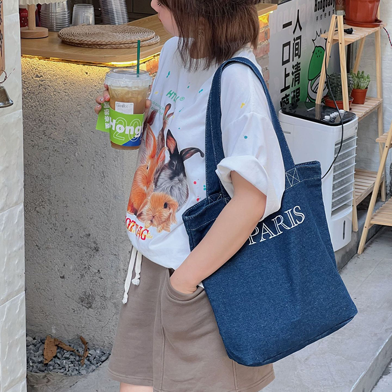 Denim Tote Bag for Women Fashion Solid Color Shoulder Bags Girl Simple Large Capacity Embroidered Letters Designer Handbags, Black
Denim Tote Bag for Women Fashion Solid Color Shoulder Bags Girl Simple Large Capacity Embroidered Letters Designer Handbags, Black