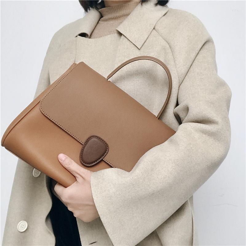 Evening Bags Luxury Designer Bag Triangle Pendant Color Matching Soft Commuter Leather Handbag Messenger Large Capacity Female, Khaki
Evening Bags Luxury Designer Bag Triangle Pendant Color Matching Soft Commuter Leather Handbag Messenger Large Capacity Female, Khaki