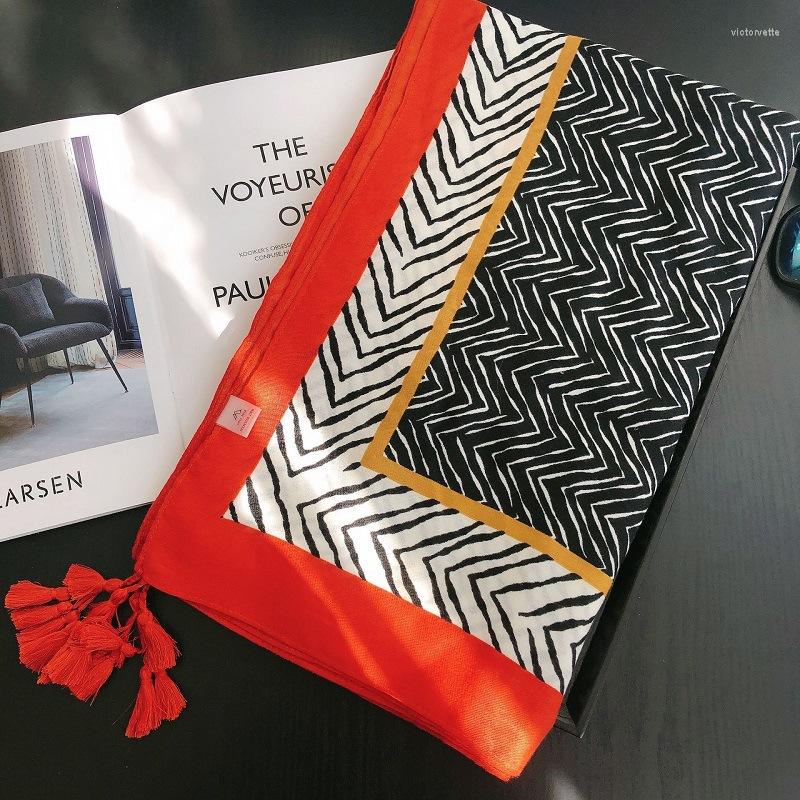 Scarves Ladies Fashion Geometric Striped Tassel Viscose Shawl Scarf Winter High Quality Pashmina Wraps And Hijabs Muslim Sjaal 180 100Cm
Scarves Ladies Fashion Geometric Striped Tassel Viscose Shawl Scarf Winter High Quality Pashmina Wraps And Hijabs Muslim Sjaal 180 100Cm