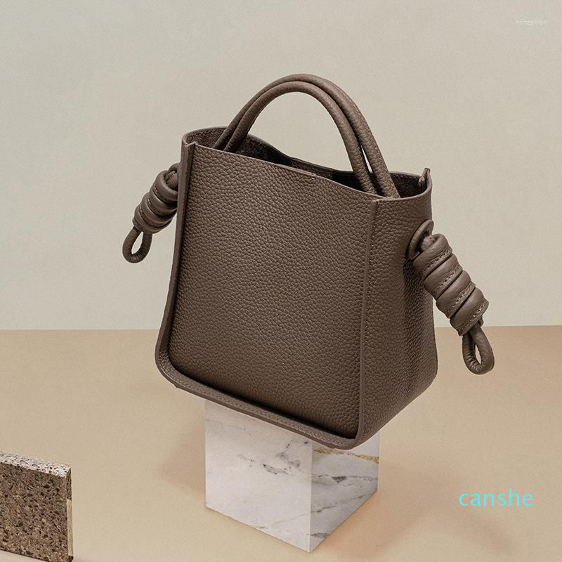 Evening Bags Genuine Leather Bucket Ladies Hand Small Women Handbags High Quality Braided Rope Crossbody Bag Bolsas Feminina, Windbreaker grey
Evening Bags Genuine Leather Bucket Ladies Hand Small Women Handbags High Quality Braided Rope Crossbody Bag Bolsas Feminina, Windbreaker grey