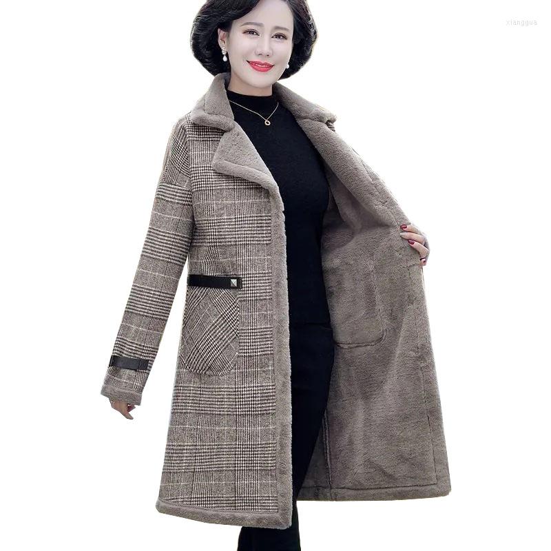 Women's Wool 2022 Fashion Middle-aged Mother Women's Woolen Coat Mid-length Women Plaid Winter Jacket Female Overcoat, Khaki
Women's Wool 2022 Fashion Middle-aged Mother Women's Woolen Coat Mid-length Women Plaid Winter Jacket Female Overcoat, Khaki