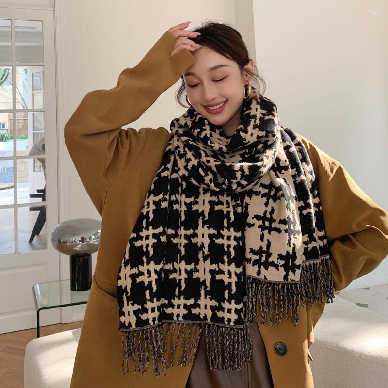 Scarves 2022 European Autumn Winter Imitation Cashmere Long Tassel Scarf Thickened Warm Thousand Bird Lattice Cold Proof Outer Shawl
Scarves 2022 European Autumn Winter Imitation Cashmere Long Tassel Scarf Thickened Warm Thousand Bird Lattice Cold Proof Outer Shawl