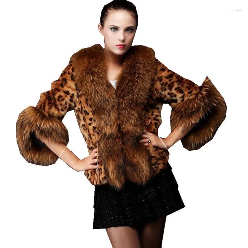 Women's Fur 2022 Women Winter Faux Jacket Short Slim Nine-Quarter Leopard Print Middle-aged Mother Aux Mom
Women's Fur 2022 Women Winter Faux Jacket Short Slim Nine-Quarter Leopard Print Middle-aged Mother Aux Mom