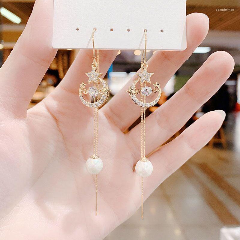 Dangle Earrings Star Moon Ear Line Female Korean Temperament Net Red Long Pearl Tassel Super Fairy Face Thin
Dangle Earrings Star Moon Ear Line Female Korean Temperament Net Red Long Pearl Tassel Super Fairy Face Thin