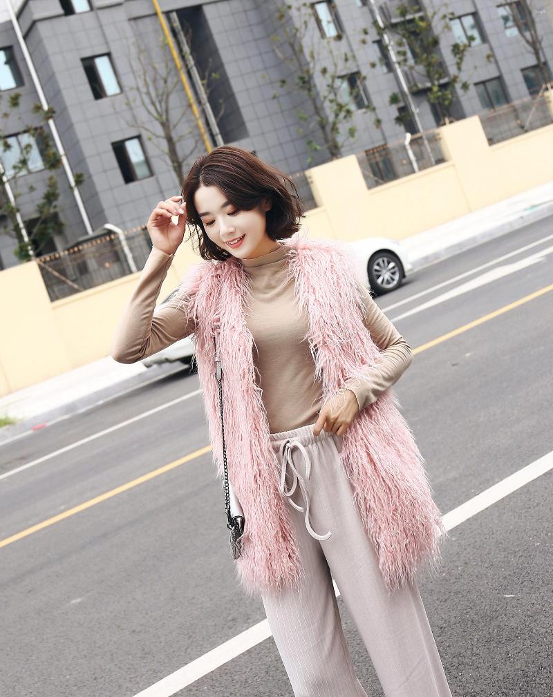 Women' Fur Beach Wool Imitation Vest Women' Mid-length Autumn And Winter Sheep Curly, White
Women' Fur Beach Wool Imitation Vest Women' Mid-length Autumn And Winter Sheep Curly, White