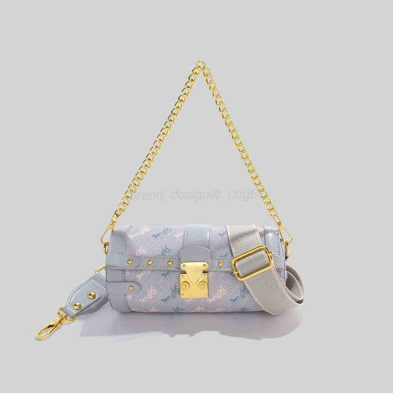 Shoulder Bags Fashion Designer handbags tote New Women's Luxury Summer Barrel Luxury Texture Messenger Handbag 110122H, Make up the difference
Shoulder Bags Fashion Designer handbags tote New Women's Luxury Summer Barrel Luxury Texture Messenger Handbag 110122H, Make up the difference