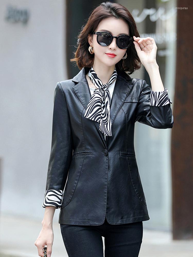 Women's Leather Spring Autumn Oversize Faux Jacket Women 2022 Suit Turn-Down Collar Single Button Solid Patchwork Female Coat Black
Women's Leather Spring Autumn Oversize Faux Jacket Women 2022 Suit Turn-Down Collar Single Button Solid Patchwork Female Coat Black