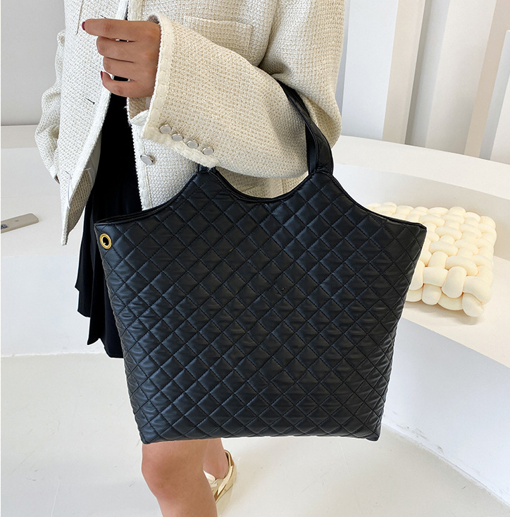 Diamond checkered mother Tote bag 2 sets large letter hand Bill of lading shoulder shopping bag Mother's bags, Black
Diamond checkered mother Tote bag 2 sets large letter hand Bill of lading shoulder shopping bag Mother's bags, Black