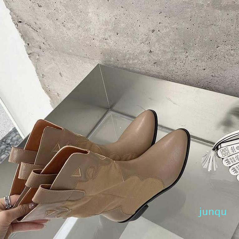 Boots 2022 fashion pointed Korean style stitched short boots simple and versatile sleeve thick heel tube, Black
Boots 2022 fashion pointed Korean style stitched short boots simple and versatile sleeve thick heel tube, Black