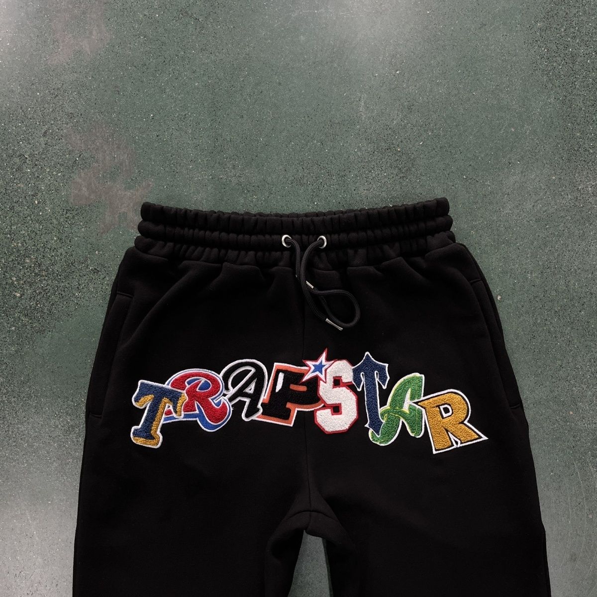 Men Tracksuit Sets Hoodie Pant Trapstar Sweater Color Embroidery Zipper Hooded Cotton, Black
Men Tracksuit Sets Hoodie Pant Trapstar Sweater Color Embroidery Zipper Hooded Cotton, Black