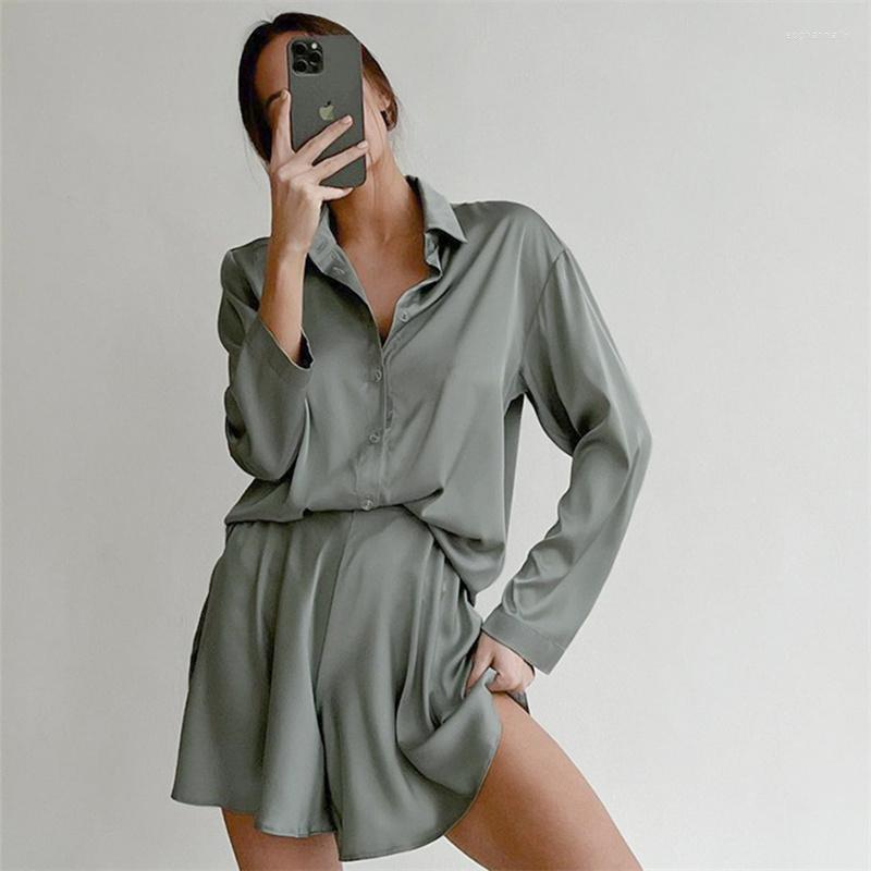 Women' Tracksuits Elegant Stain Green 2 Pieces Shorts Sets Women Causal Loose Home Suit Spring Long Sleeve Blouse With High Wasit Outfits
Women' Tracksuits Elegant Stain Green 2 Pieces Shorts Sets Women Causal Loose Home Suit Spring Long Sleeve Blouse With High Wasit Outfits