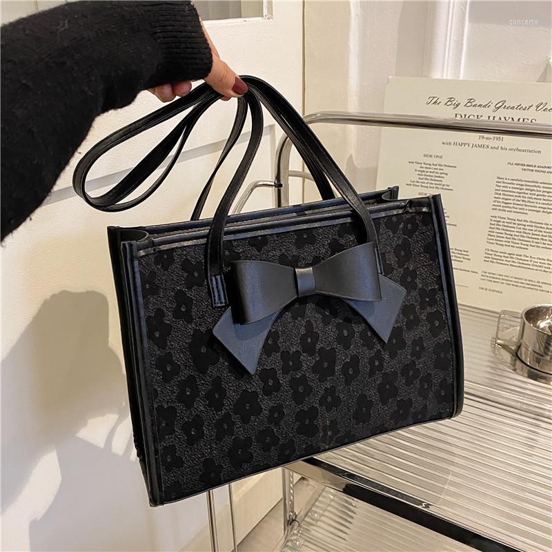 Evening Bags Spring Arrival Large Capacity Shoulder Bag Women's Fashion Casual Portable Tote, Black
Evening Bags Spring Arrival Large Capacity Shoulder Bag Women's Fashion Casual Portable Tote, Black