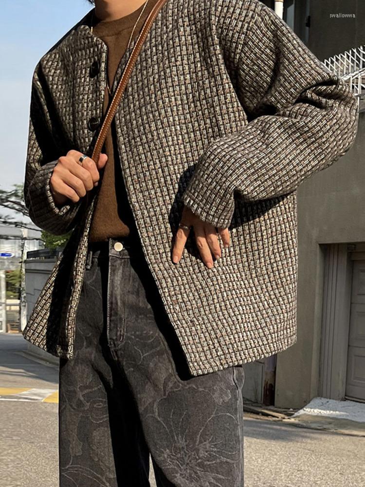 Men's Jackets SYUHGFA Men's Wear 2022 Autumn Round Collar Weave Plaid Jacket High Quality Loose Coat Korean Streetwear Single Breasted, Coffee
Men's Jackets SYUHGFA Men's Wear 2022 Autumn Round Collar Weave Plaid Jacket High Quality Loose Coat Korean Streetwear Single Breasted, Coffee