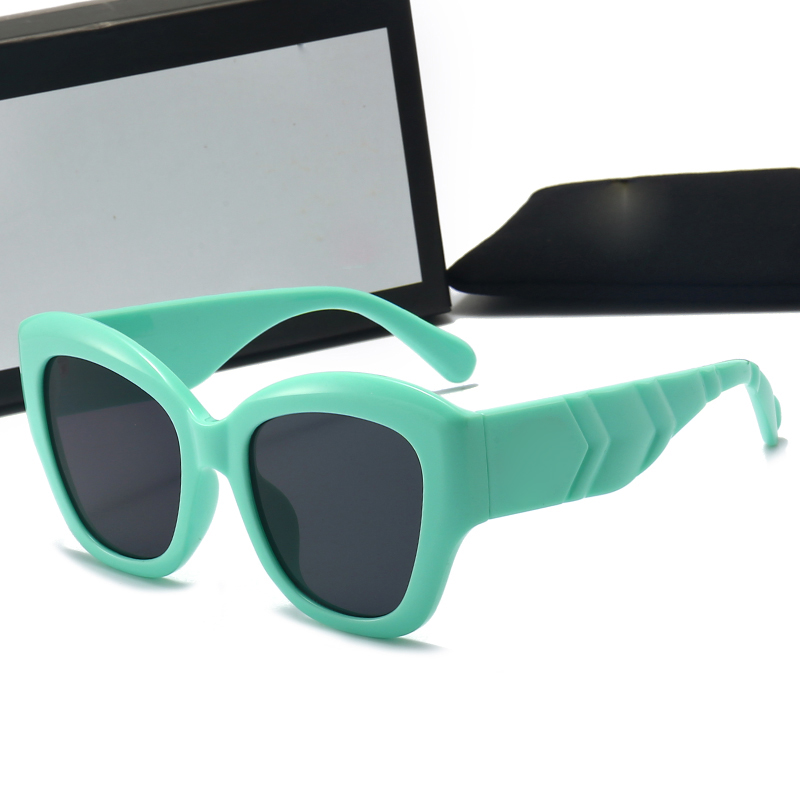 New classic G woman cat eye sunglasses womens fashion UV400 square frame shades geometric lines wide temples oversize beach eyewear driving glasses wholesale
New classic G woman cat eye sunglasses womens fashion UV400 square frame shades geometric lines wide temples oversize beach eyewear driving glasses wholesale