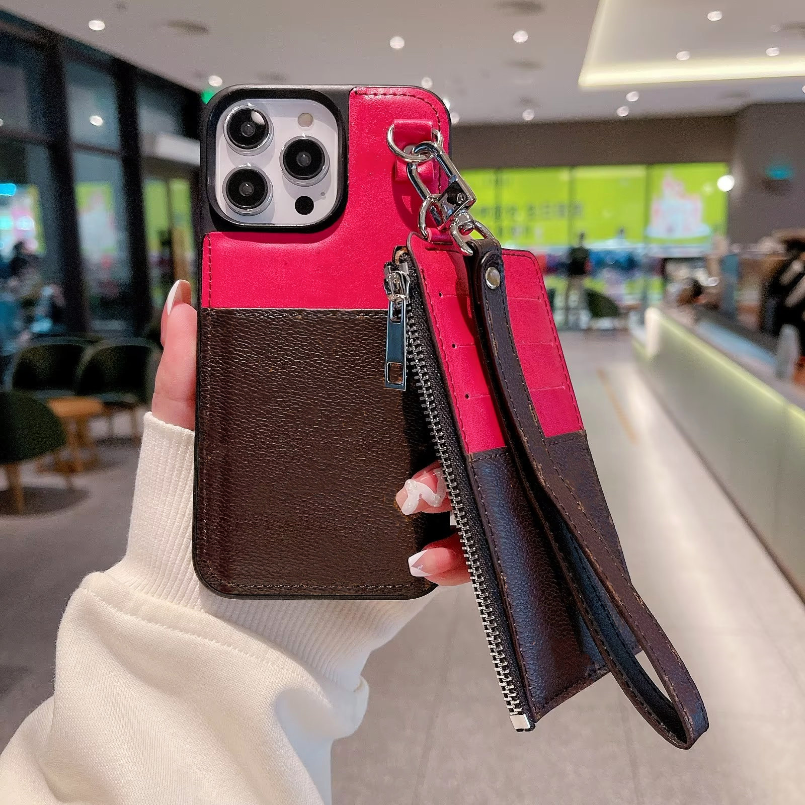 Fashion Designer Phone Cases for iPhone 14 Pro Max i 13 12 11 XR XS XSMAX 8 Plus Mobile Cover Luxury Zipper Card Holder Pocket Wallet PU Leather Cellphone Shell Back Cover, Gift box
Fashion Designer Phone Cases for iPhone 14 Pro Max i 13 12 11 XR XS XSMAX 8 Plus Mobile Cover Luxury Zipper Card Holder Pocket Wallet PU Leather Cellphone Shell Back Cover, Gift box