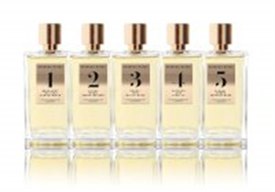 Incense Rosendo Mateu Olfactive Expressions R N5 Floral Amber Sensual Musk Long lasting good smell Woman Spray Fragrance
Incense Rosendo Mateu Olfactive Expressions R N5 Floral Amber Sensual Musk Long lasting good smell Woman Spray Fragrance