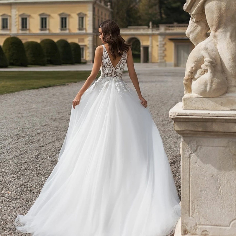 2023 White Turkish A Line Wedding Dresses Dubai Arabic Long strap Bridal Gowns Beaded Crystal Bride Dress Middle East New