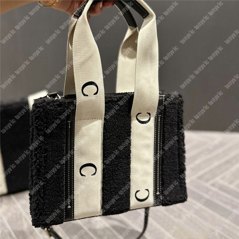 Designer Woody Tote Bag For Women Fuzzy Shoulder Bags Canvas Fashion Shopping Totes Handbag Luxurys Purses Designers Woody Crossbody Bag, Extra cost
Designer Woody Tote Bag For Women Fuzzy Shoulder Bags Canvas Fashion Shopping Totes Handbag Luxurys Purses Designers Woody Crossbody Bag, Extra cost