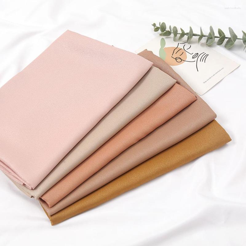 Scarves 2022 Solid Color Women Scarf Ethnic Women's Headscarf 40 Malaysia Chaotic Bright Silk 110CM Large Square Shawl
Scarves 2022 Solid Color Women Scarf Ethnic Women's Headscarf 40 Malaysia Chaotic Bright Silk 110CM Large Square Shawl