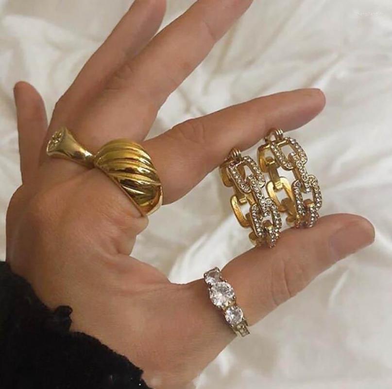 Hoop Earrings European American Ins Stylish Classic For Women Retro Elegant Daily Wear Fashion Jewelry
Hoop Earrings European American Ins Stylish Classic For Women Retro Elegant Daily Wear Fashion Jewelry