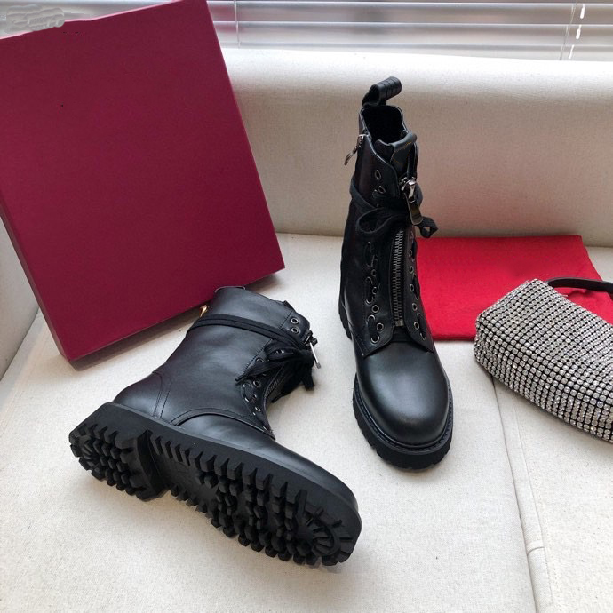 Designer Boots Luxury Brand Genuine Leather Martin BOOTS Ankle Booties Woman Short BOOT Sneakers Trainers Slipper Sandals by topshoe99 095, # box
Designer Boots Luxury Brand Genuine Leather Martin BOOTS Ankle Booties Woman Short BOOT Sneakers Trainers Slipper Sandals by topshoe99 095, # box