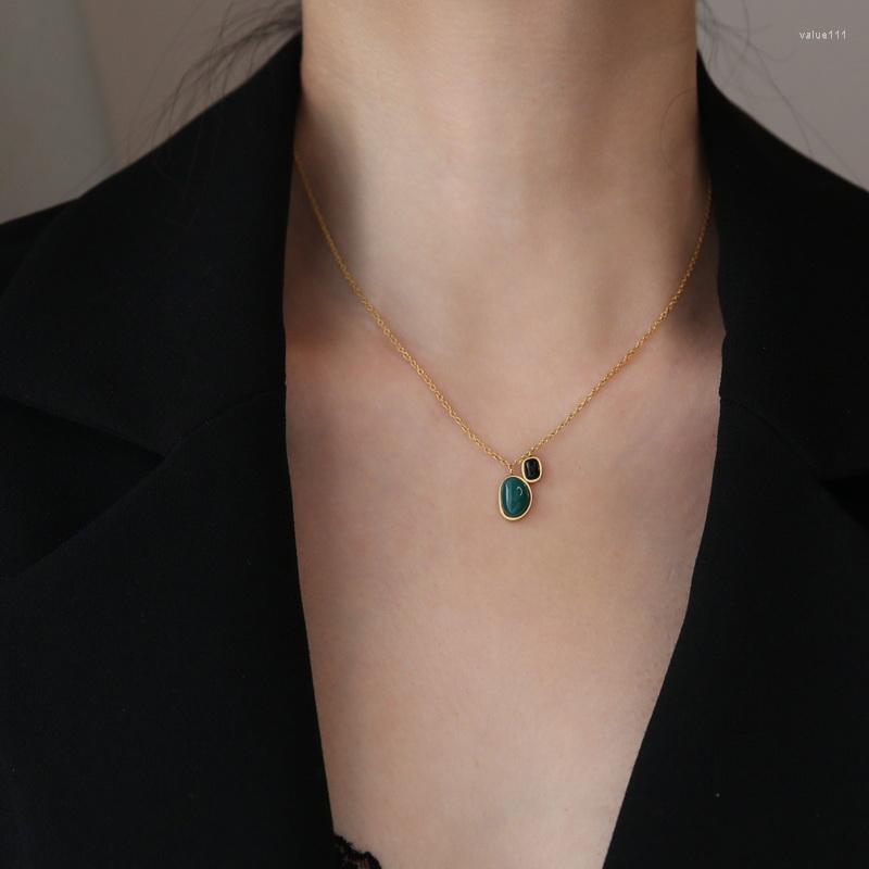 Pendant Necklaces 2022 Vintage Elegant Green Black Agate Irregular Necklace Clavicle Chain 316 L Titanium Steel 18 K Gold Plated
Pendant Necklaces 2022 Vintage Elegant Green Black Agate Irregular Necklace Clavicle Chain 316 L Titanium Steel 18 K Gold Plated