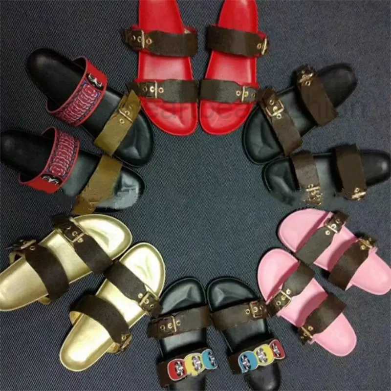 Men Sandal Leather Slide Luxury Designer Lady Gentlemen Colorful Canvas Letter 6 Style Model Size 35-42, Shoe box
Men Sandal Leather Slide Luxury Designer Lady Gentlemen Colorful Canvas Letter 6 Style Model Size 35-42, Shoe box