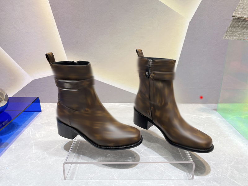 2023 Fashion Designer boots Women Shoes Winter Boots Ladies Girls Silk Cowhide Leather High Top Womens Flat Ankle Boot -G073, Picture color
2023 Fashion Designer boots Women Shoes Winter Boots Ladies Girls Silk Cowhide Leather High Top Womens Flat Ankle Boot -G073, Picture color