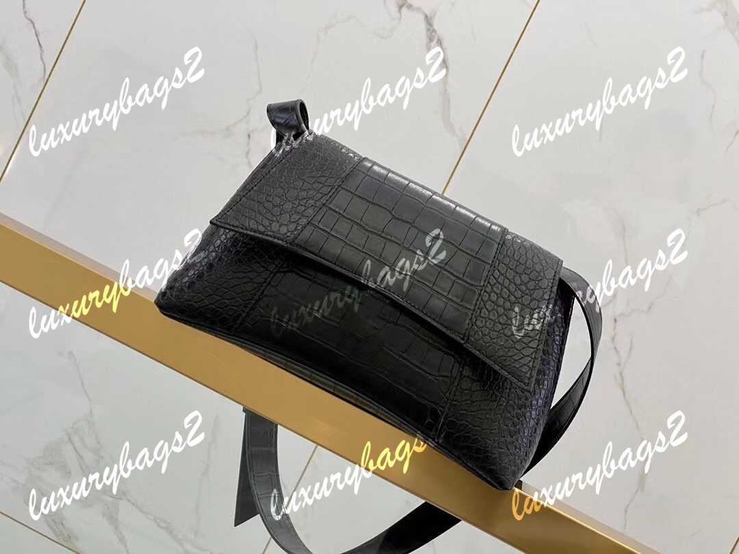 Women Shoulder Message Totes Crossbody Handbag Purses Flap Bags 30cm Designer Tote Bag Classic Black Strap 10 Colours Female Lady Fashion, Customize
Women Shoulder Message Totes Crossbody Handbag Purses Flap Bags 30cm Designer Tote Bag Classic Black Strap 10 Colours Female Lady Fashion, Customize
