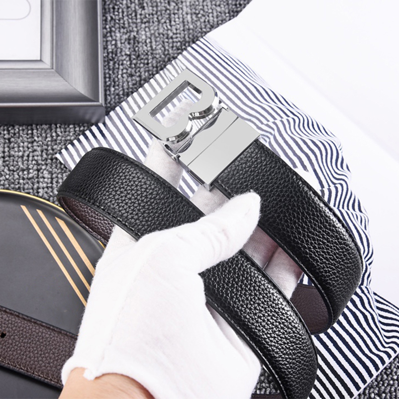 Belts designers Luxurys men belt solid color trendy Business metal buckle belt fashion casual versatile womanbelt Metallic design Christmas gifts very good, As pics
Belts designers Luxurys men belt solid color trendy Business metal buckle belt fashion casual versatile womanbelt Metallic design Christmas gifts very good, As pics