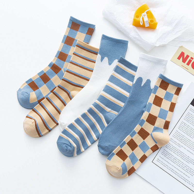 Socks Children's Middle Tube Autumn and Winter British Fashion Checker Street Sports, Blue cream no.1
Socks Children's Middle Tube Autumn and Winter British Fashion Checker Street Sports, Blue cream no.1