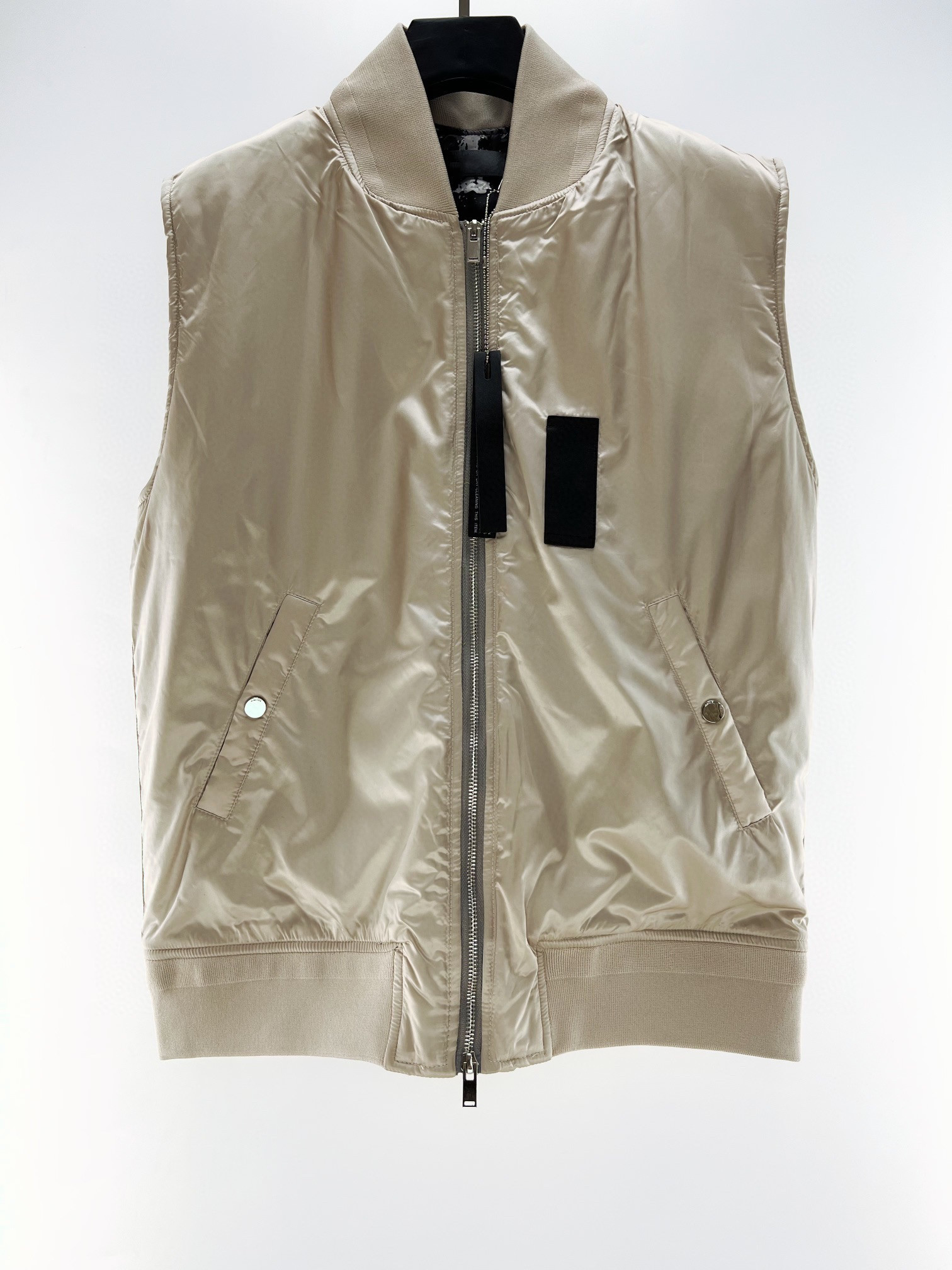 Winter Jacket Men Vest Homme Outdoor Gilet Jassen Expedition Parka zipper Outerwear Designer mens Sports Fashion outfit Windproof Sleeveless Vest luxury clothing, Champagne
Winter Jacket Men Vest Homme Outdoor Gilet Jassen Expedition Parka zipper Outerwear Designer mens Sports Fashion outfit Windproof Sleeveless Vest luxury clothing, Champagne