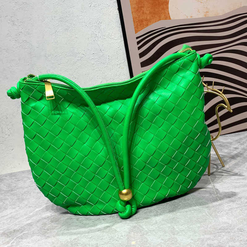 handbag Evening bag New Leather Weave Handbag Crescent Crossbody Bag Crochet Purse Retro Shoulder Bags Sliding Beans Women Fashion Wallets Zip Pocket Inside, Box
handbag Evening bag New Leather Weave Handbag Crescent Crossbody Bag Crochet Purse Retro Shoulder Bags Sliding Beans Women Fashion Wallets Zip Pocket Inside, Box