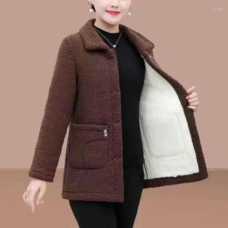 Women's Fur Mom Winter Clothes Velvet Thicken Warm Coat Women Lamb Jacket Middle-Aged Lady Chic Grain Loose Overcoat Female 2022, Blue
Women's Fur Mom Winter Clothes Velvet Thicken Warm Coat Women Lamb Jacket Middle-Aged Lady Chic Grain Loose Overcoat Female 2022, Blue