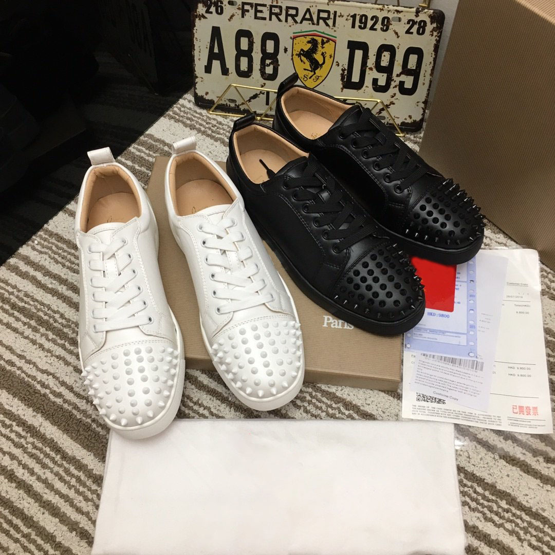 Famous Brand Men Women Casual Shoes Top Designer Fashion Leather Lace up Spike Sequins Red Sole Shoes Party Dress Wedding Couple Box Size 35-46
Famous Brand Men Women Casual Shoes Top Designer Fashion Leather Lace up Spike Sequins Red Sole Shoes Party Dress Wedding Couple Box Size 35-46