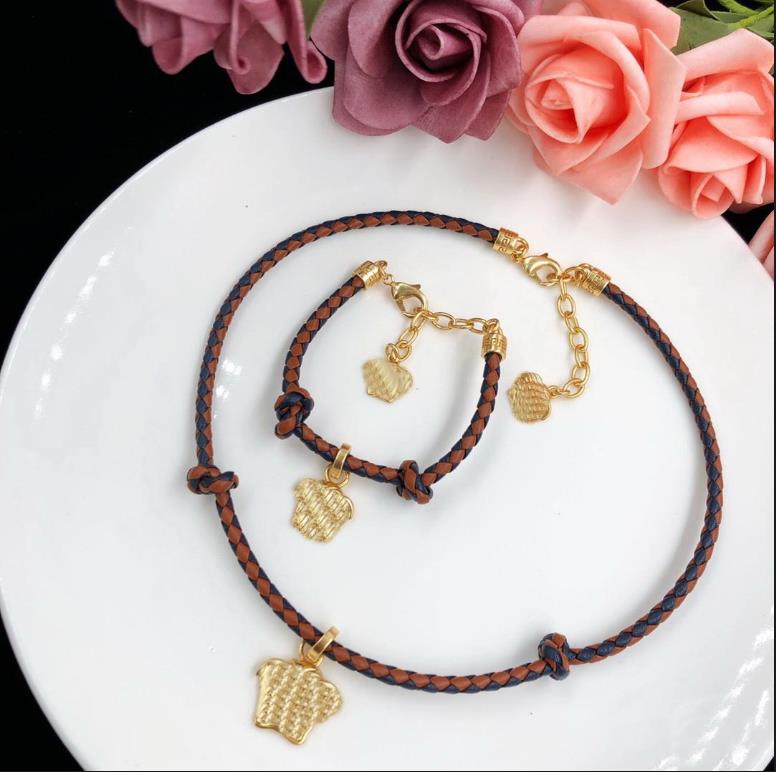 Braided Leathers Strings Link Chain Medusa Head Portrait Pendants Leather Rope Chain Woven Bracelet 18K Gold Women Couple Lovers Bracelets Designer Jewelry Vssaw