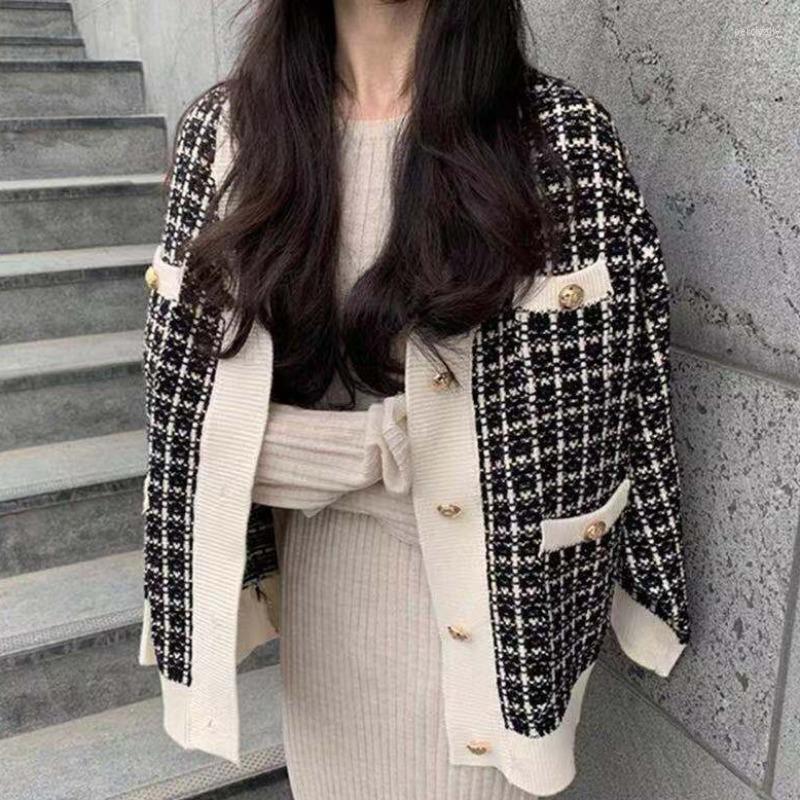 Women's Knits Autumn Winter Versatile Simple Wind Contrast Single Breasted Plaid Sweater Women's Cardigan Long Sleeve Coat, Black
Women's Knits Autumn Winter Versatile Simple Wind Contrast Single Breasted Plaid Sweater Women's Cardigan Long Sleeve Coat, Black