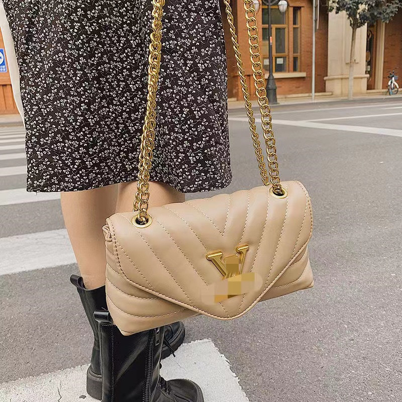 Premium Women's Bag 2022 New Fashion Net Red One Shoulder Crossbody Bags Summer Versatile ins Small Square bag, White
Premium Women's Bag 2022 New Fashion Net Red One Shoulder Crossbody Bags Summer Versatile ins Small Square bag, White
