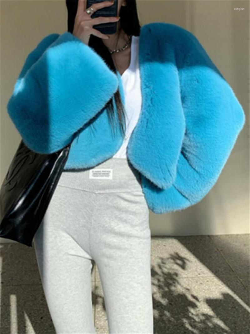 Women's Fur Tops Women 2022 Elegant Lady Fake Mink Cashmere Retro Vintage Autumn Winter Clothes Short Jackets Faux Female Coats, White
Women's Fur Tops Women 2022 Elegant Lady Fake Mink Cashmere Retro Vintage Autumn Winter Clothes Short Jackets Faux Female Coats, White