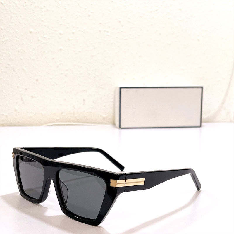 Sunglasses for women and men summer GV40018U style UV400 proofed retro full frame glasses with frame
Sunglasses for women and men summer GV40018U style UV400 proofed retro full frame glasses with frame